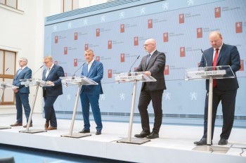 Правительство Чехии одобрило введение полного запрета смартфонов в школах