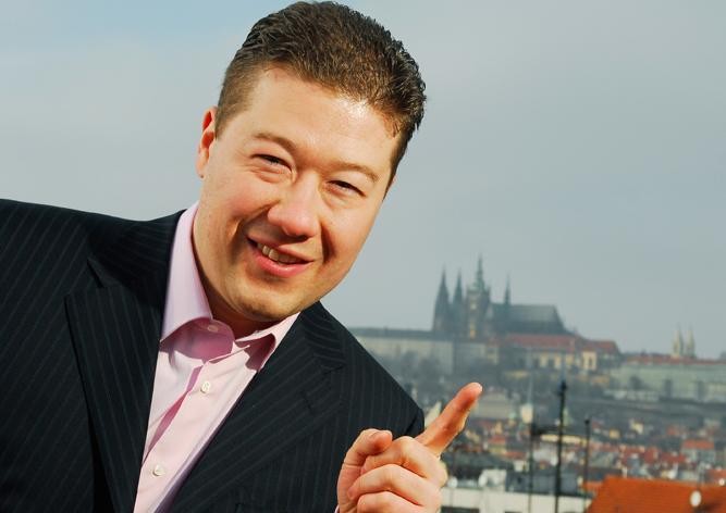 Окамура опубликовал глупый анекдот о президенте Украины